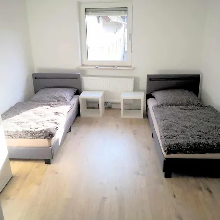 Spacious 6 Flat *balcony & Terrace* Apartmán