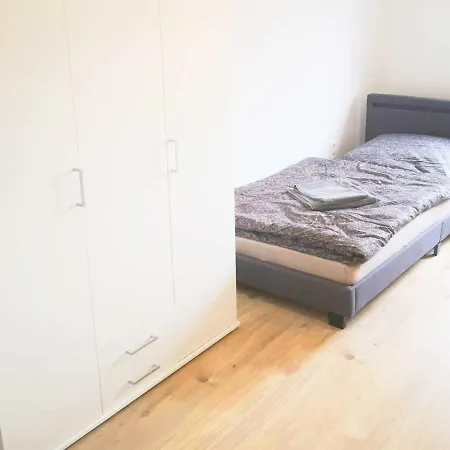 Spacious 6 Flat *balcony & Terrace* Apartmán