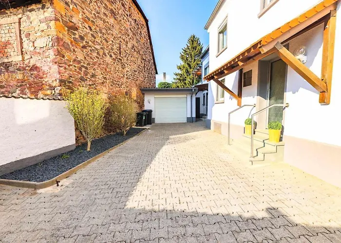 Spacious 6 Flat *balcony & Terrace* *