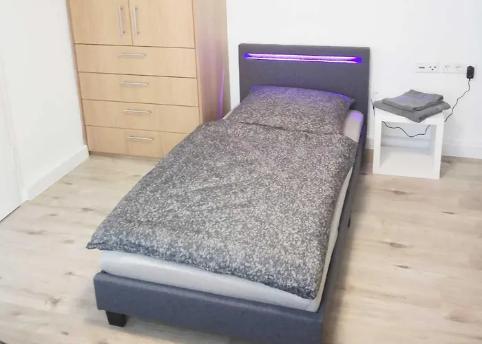 Spacious 6 Flat *balcony & Terrace* Apartament