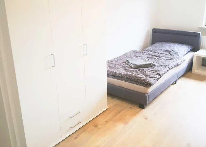 Spacious 6 Flat *balcony & Terrace* Apartament